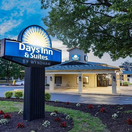 Days Inn & Suites By Wyndham Colonial Williamsburg Zewnętrze zdjęcie