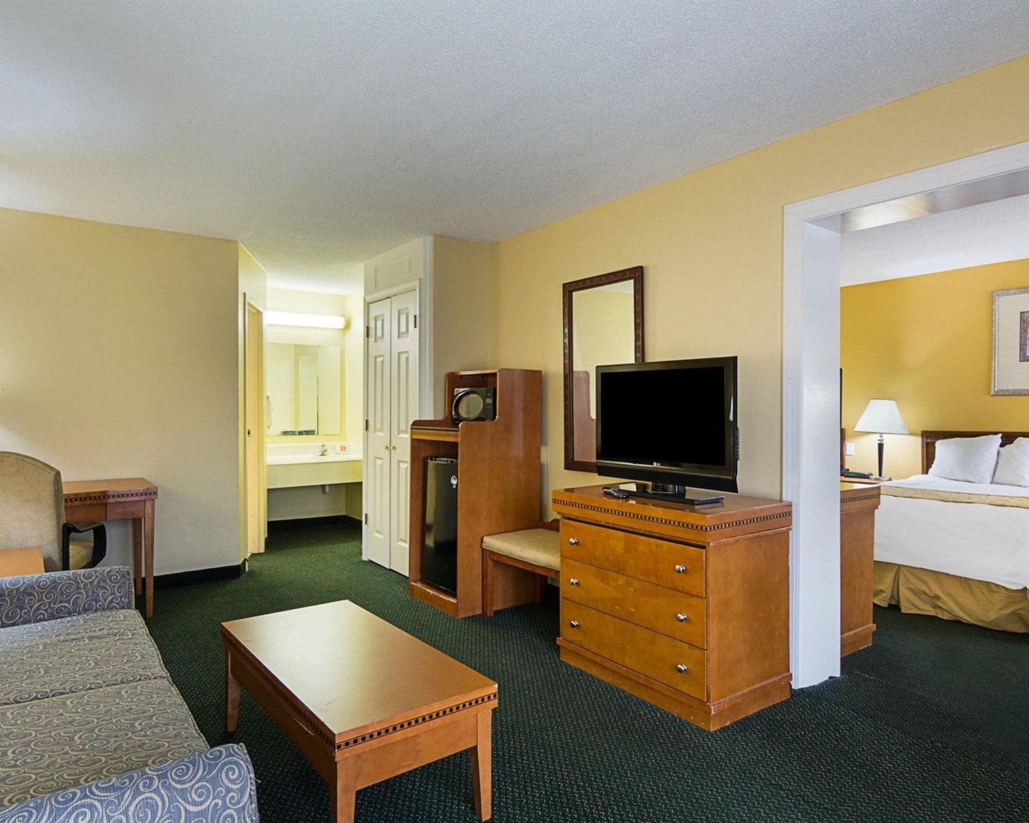 Days Inn & Suites By Wyndham Colonial Williamsburg Zewnętrze zdjęcie