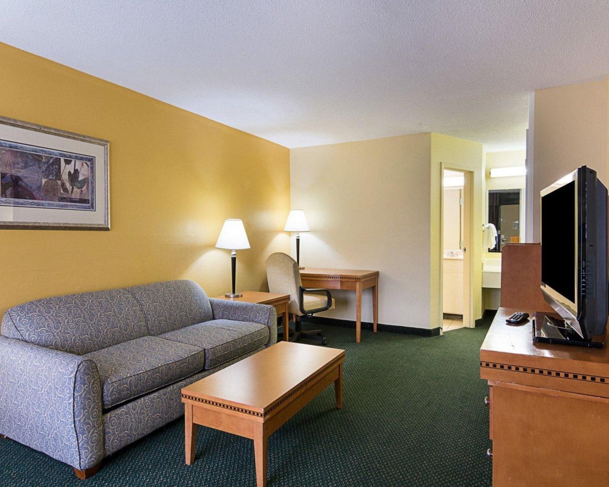 Days Inn & Suites By Wyndham Colonial Williamsburg Zewnętrze zdjęcie