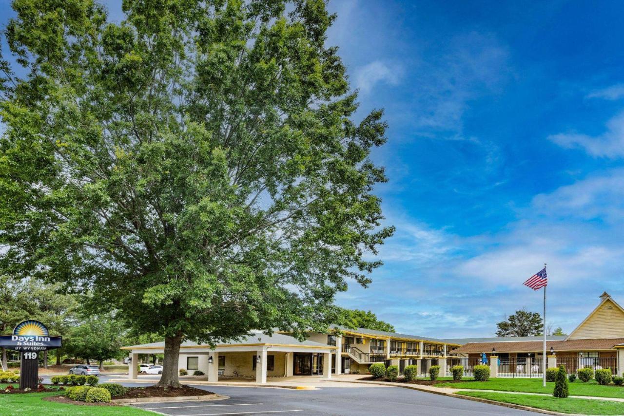 Days Inn & Suites By Wyndham Colonial Williamsburg Zewnętrze zdjęcie