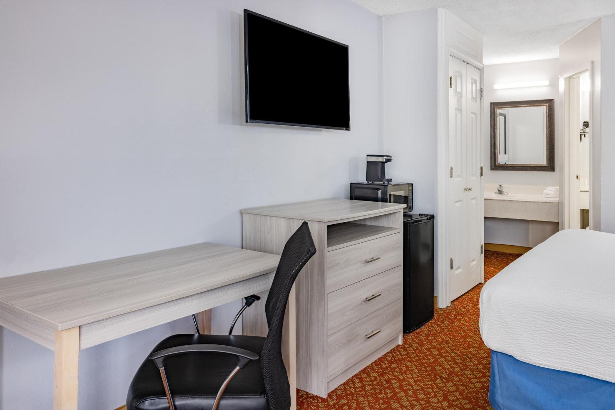 Days Inn & Suites By Wyndham Colonial Williamsburg Zewnętrze zdjęcie