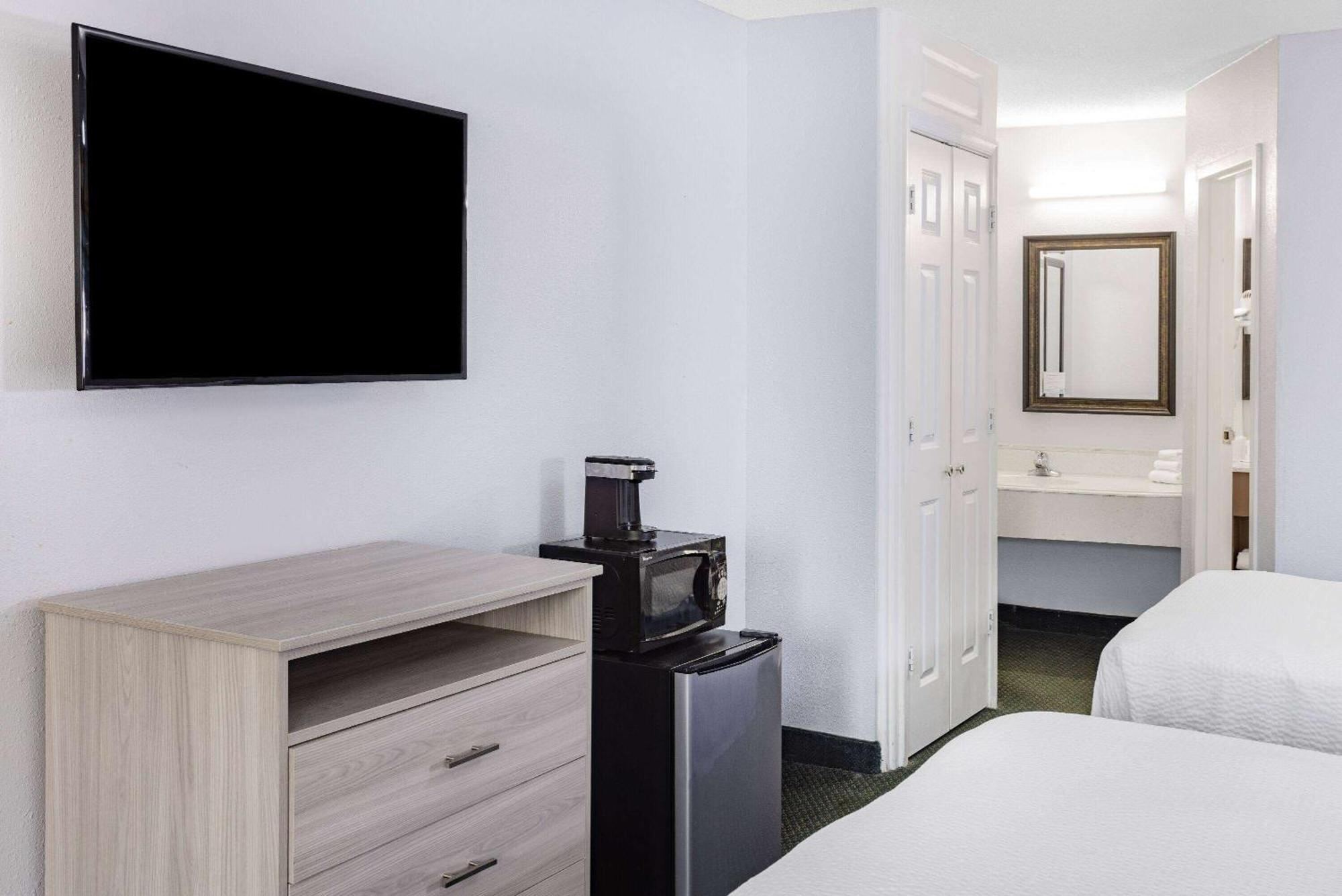 Days Inn & Suites By Wyndham Colonial Williamsburg Zewnętrze zdjęcie